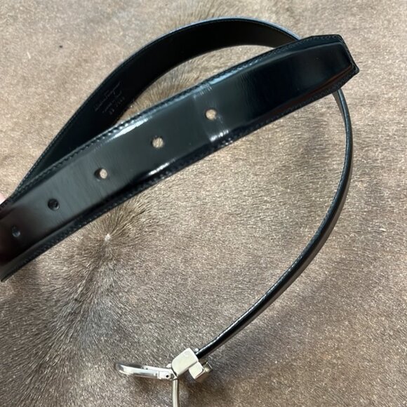 Salvatore Ferragamo Reversible Gancini Leather Belt - Picture 7 of 7